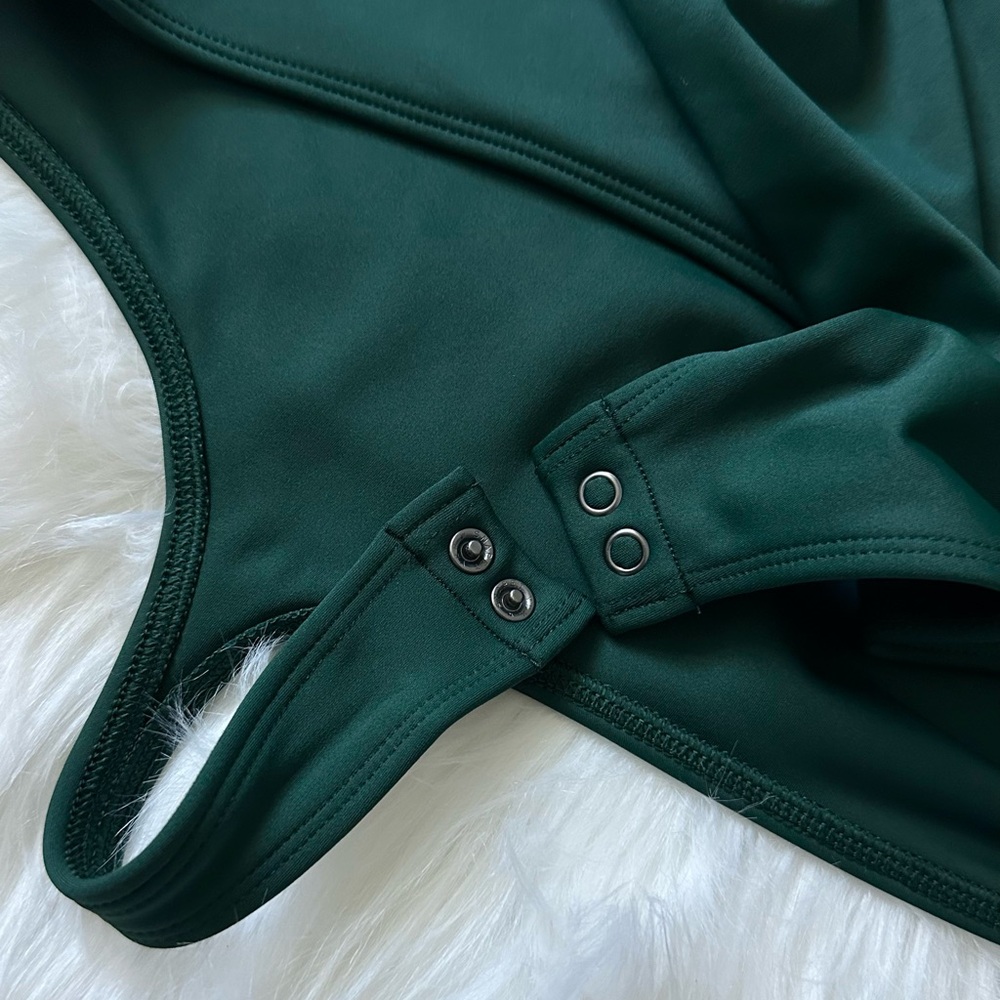 NWT Express BodyContour High Compression Scoop Neck Cap Sleeve Green XL Bodysuit - Picture 5 of 7